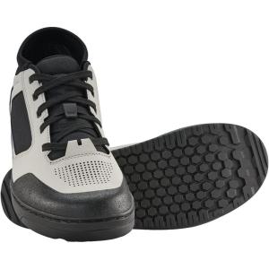 imageSHIMANO SHGR903 Flagship Mens Flat Sole Mountain Bike ShoeWhite